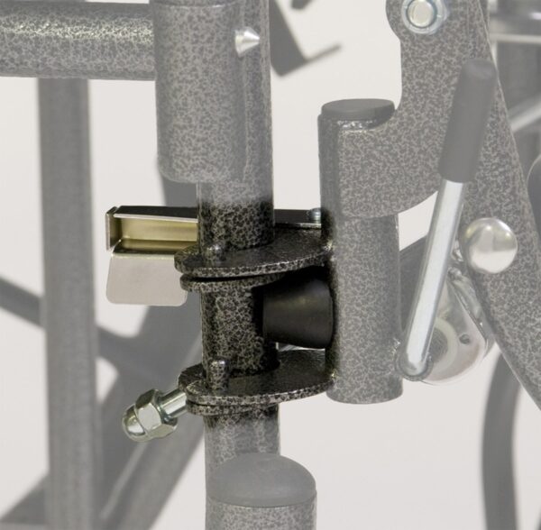 Hammertone steel frame and swing-away footrest latch on the Everest Jennings Traveler SE Plus