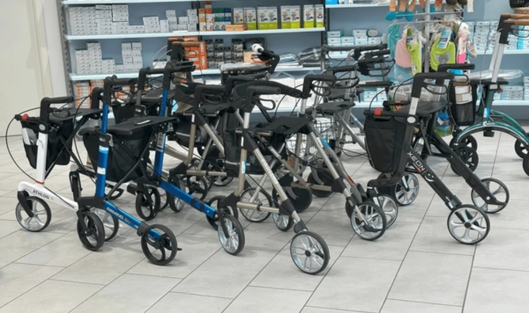 Where to buy a walker for seniors – comparison of rollators, upright, bariatric, and travel walkers