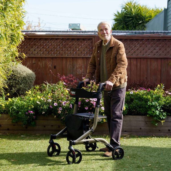 carex crosstour lightweight rolling walker with seat5 carex crosstour lightweight rolling walker with seat5