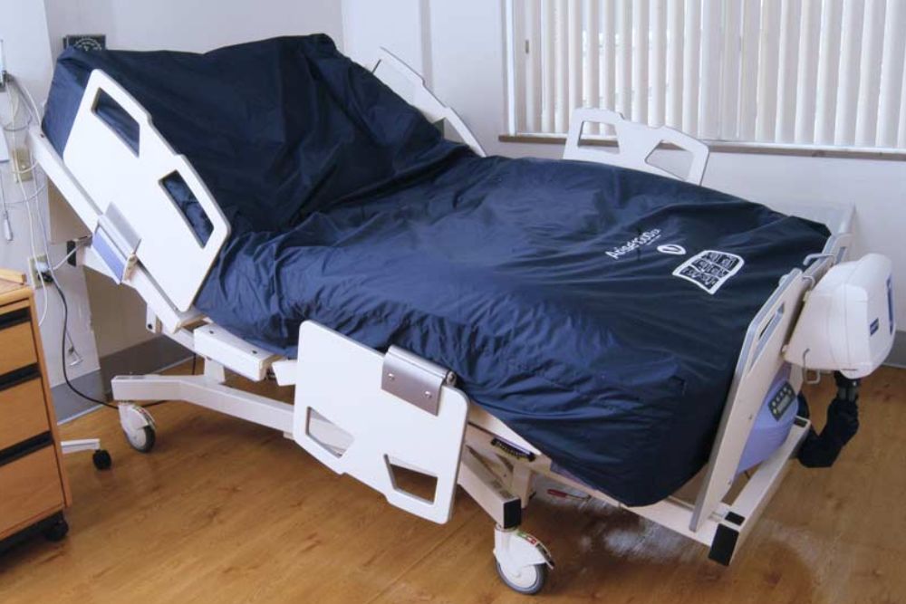 High-quality medical bed mattresses with pressure-relieving features for patient care guide